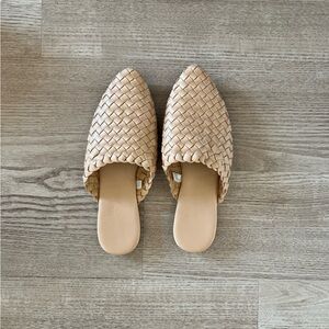 Woven Mules - Tan